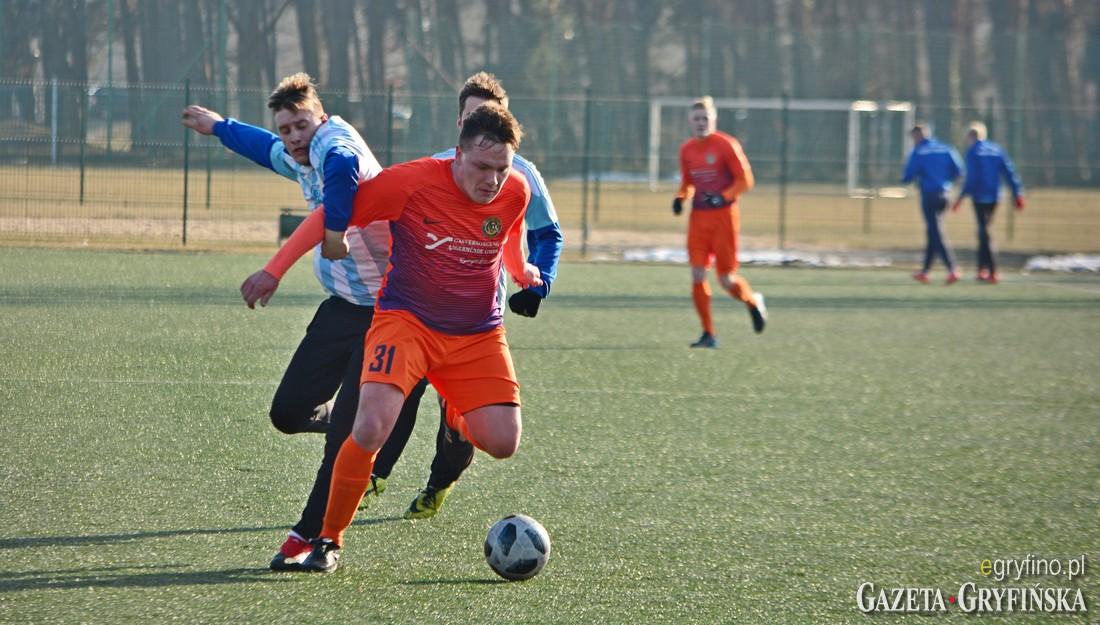 Zdecydowana wygrana Błękitu Pniewo [GALERIA]