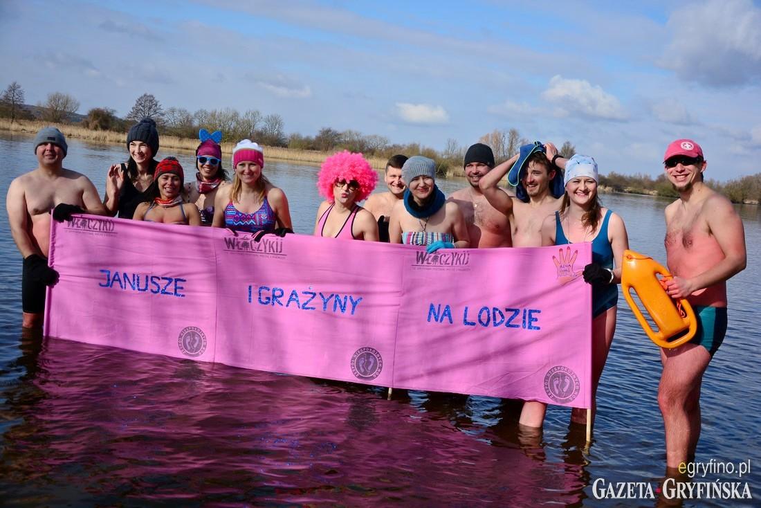 Jak Janusze i Grażyny morsują  [GALERIA]