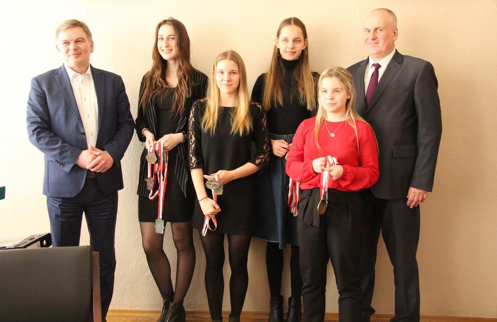 Burmistrz nagradza medalistki Hermesa
