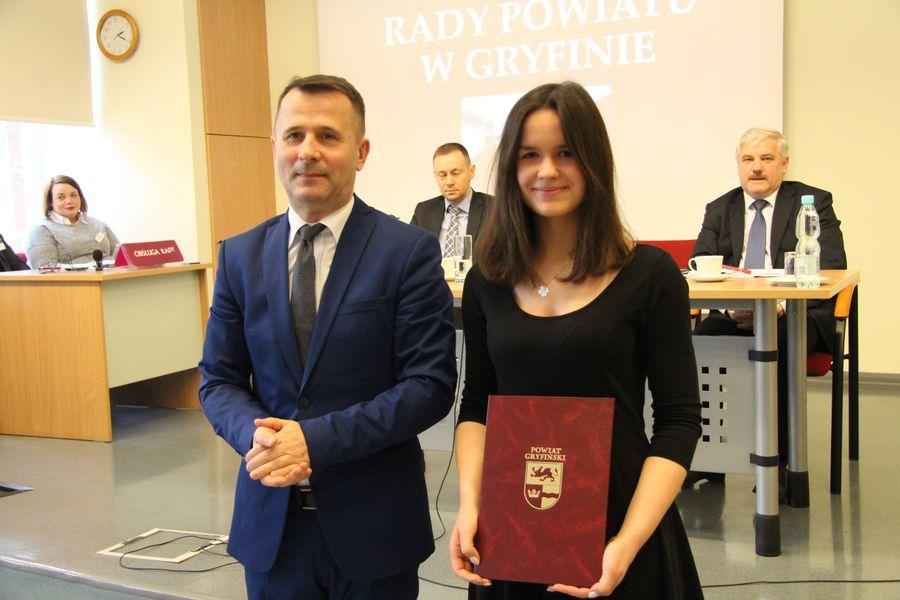Za swoje wyniki otrzymali stypendia