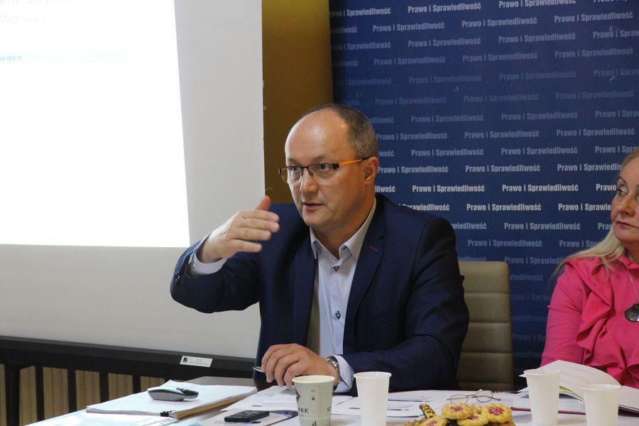 W gryfińskim PiS-ie rozmawiali o reformie oświaty