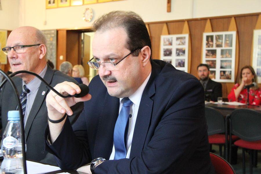 Kawka do Sawaryna: Jeszcze tylko stylista i wybory wygrane