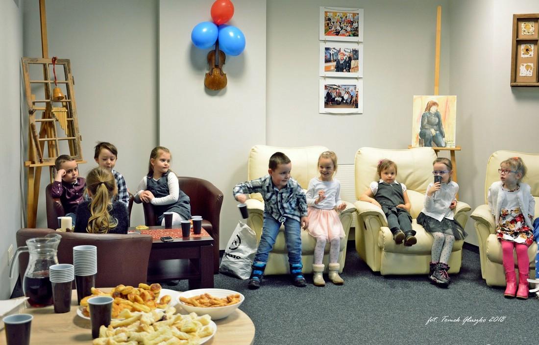 Przedszkolaki z Iskierki odwiedziły seniorów