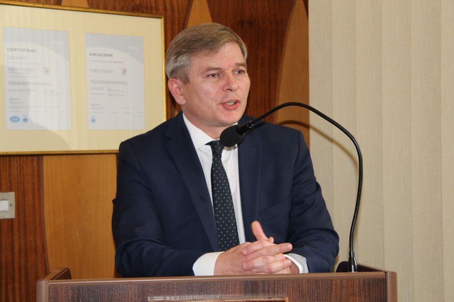 Dadzą więcej kasy zdolnym uczniom