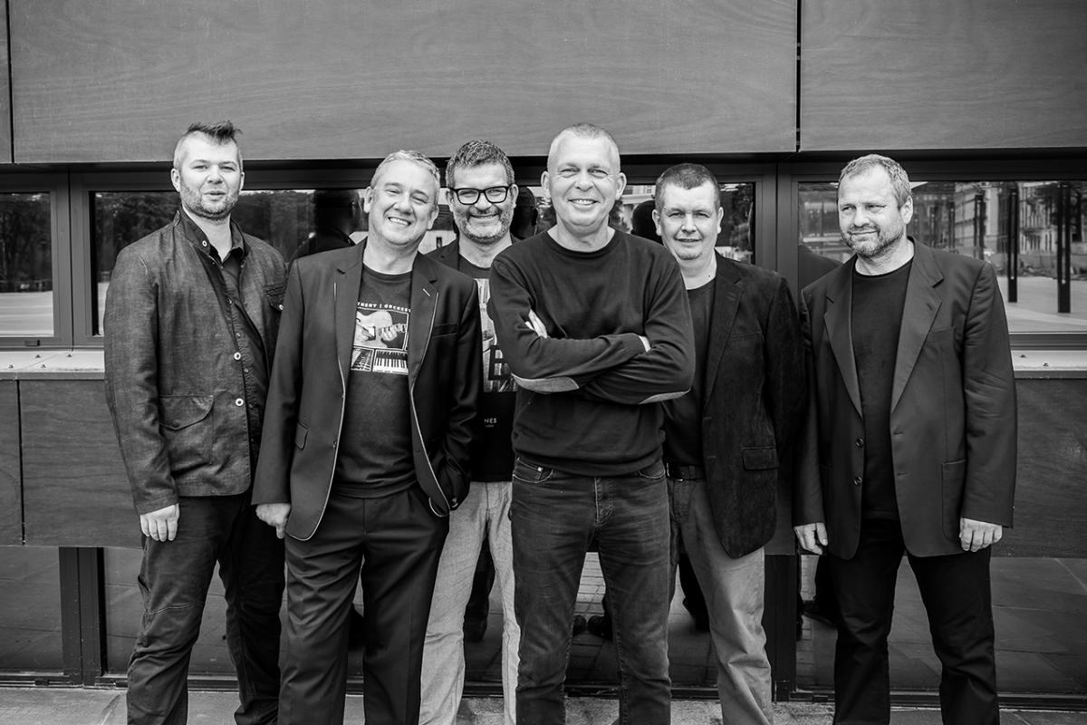 Przedsprzedaż biletów na koncert RAZ DWA TRZY