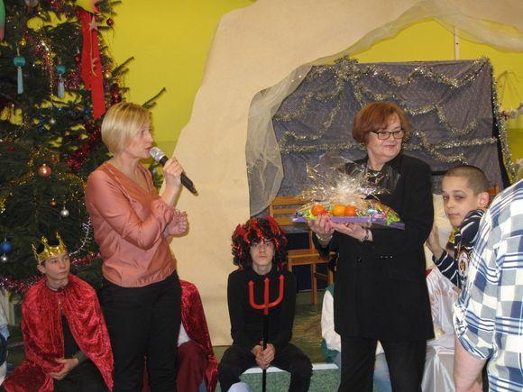 Jasełka i wieczerza wigilijna w placówce szkolnej w Nowym Czarnowie