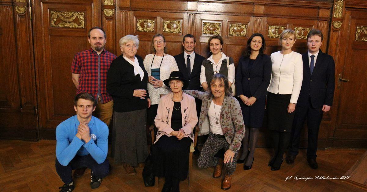 Delegacja seniorów z wzorcowego domu