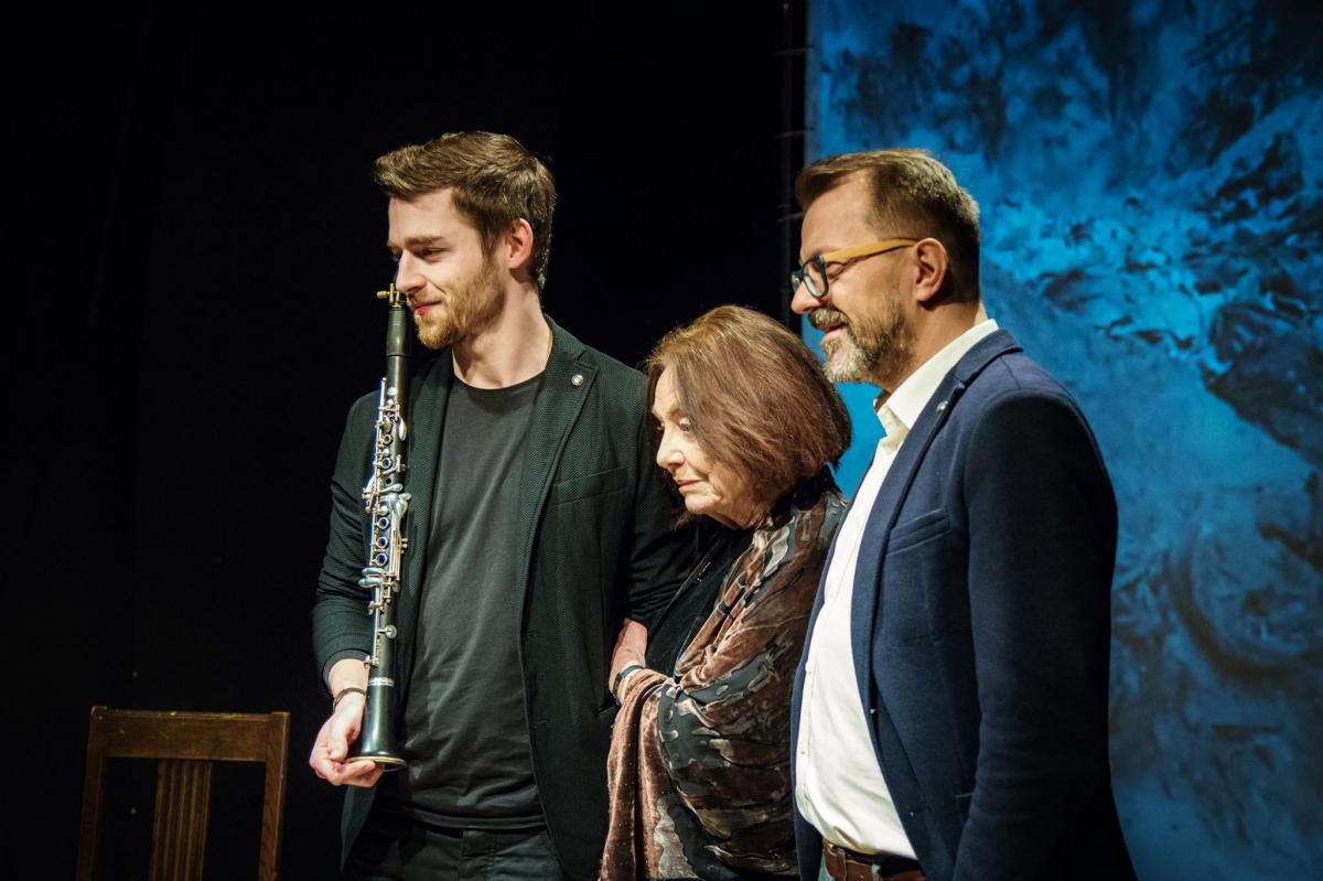 Teatralna lekcja historii
