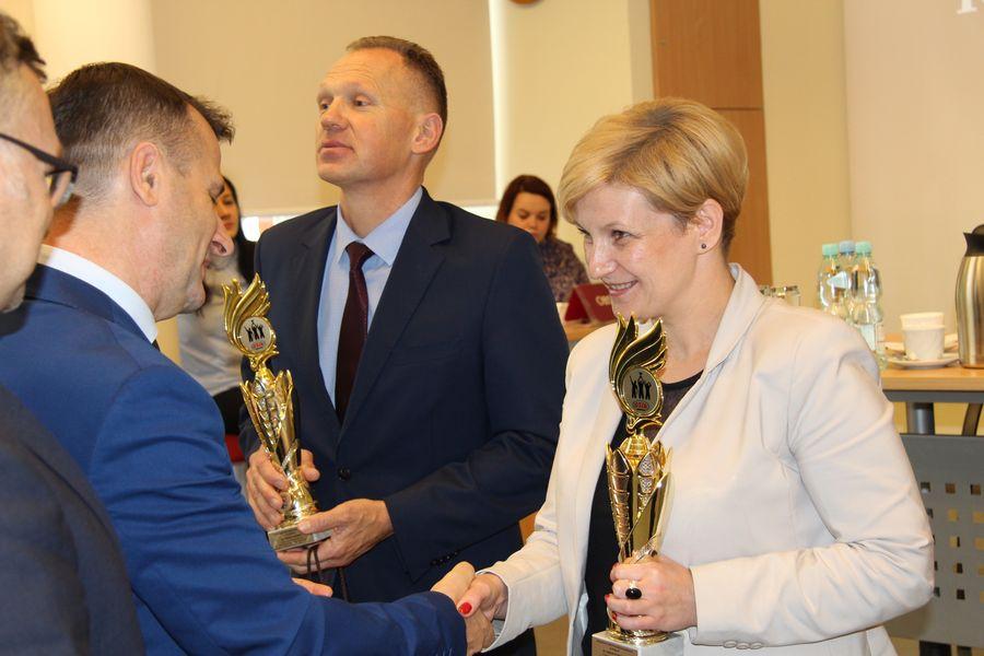 Podsumowali sportowe poczynania szkół [GALERIA]
