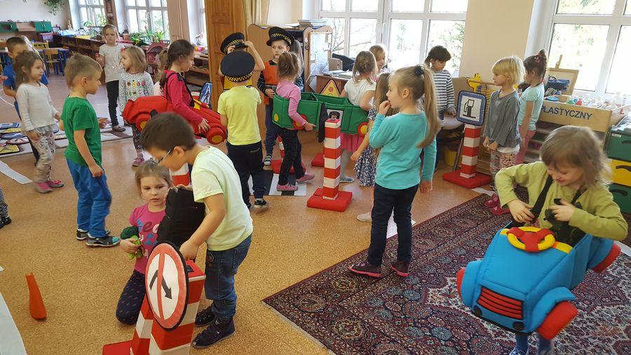 Autochodzik odwiedził kolejne dzieci