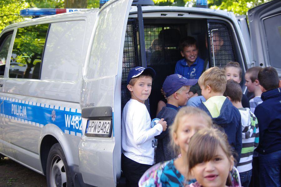 Dbali o bezpieczny powrót z wakacji i do szkoły