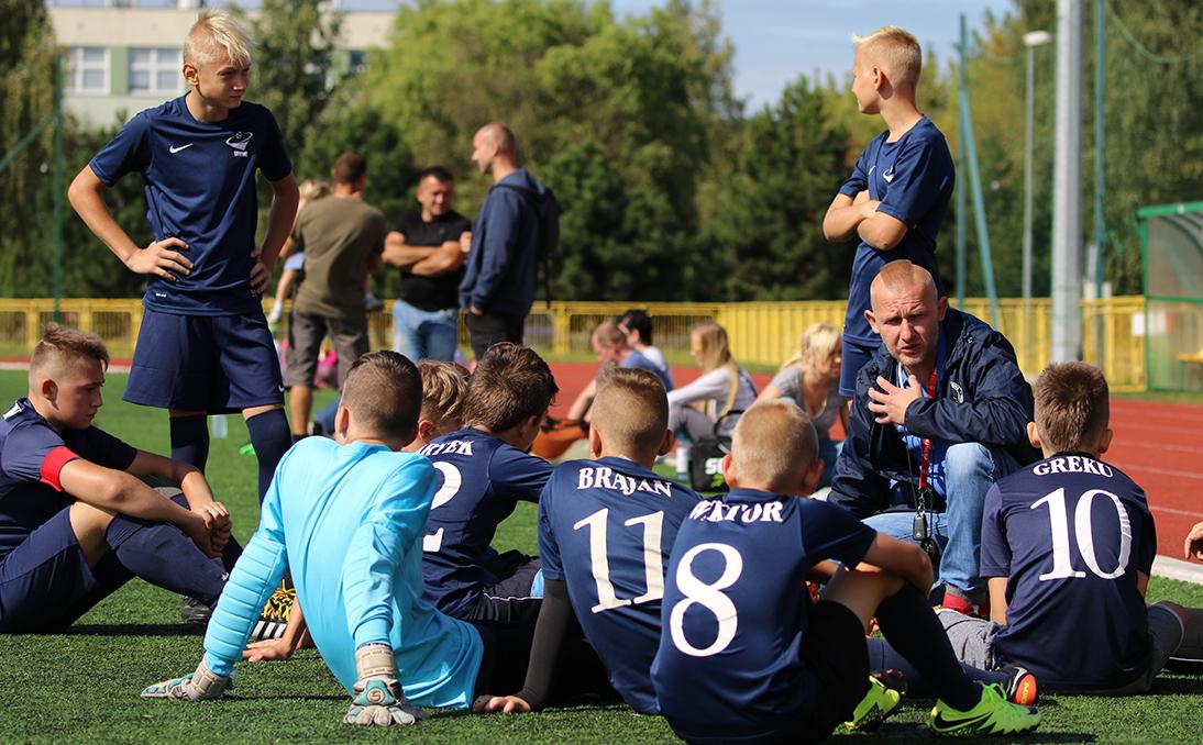 Akademia Piłkarska Champions Gryfino vs Junior Police