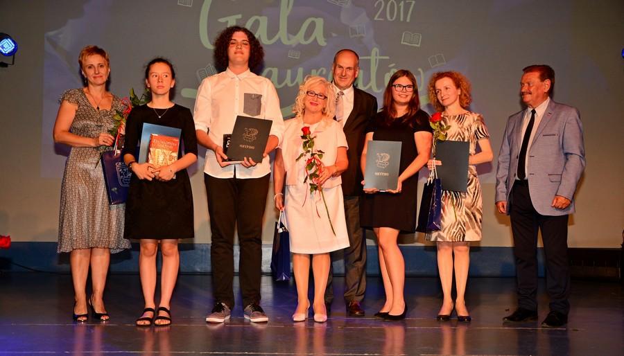 Uczniowie gimnazjum i szkół ponadgimnazjalnych nagrodzeni [GALERIA]