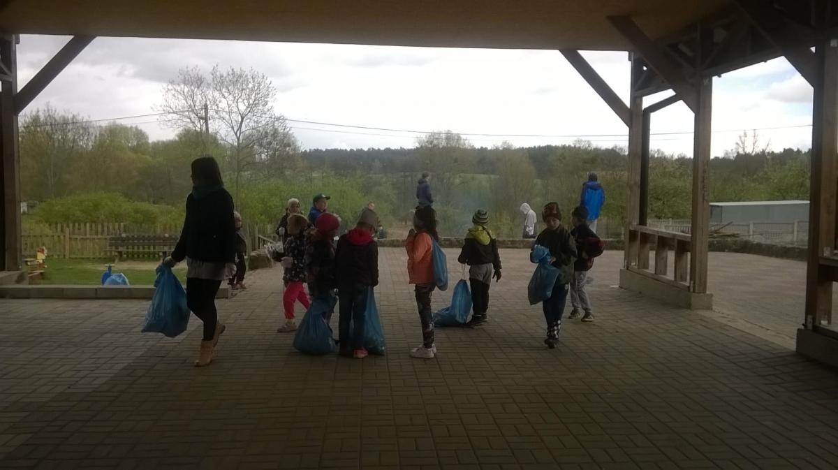 W Starych Brynkach znowu posprzątali