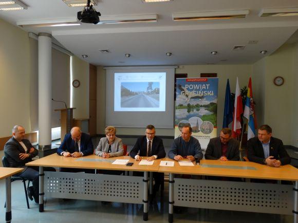 Podpisano umowę na przebudowę ulicy Armii Krajowej w Gryfinie
