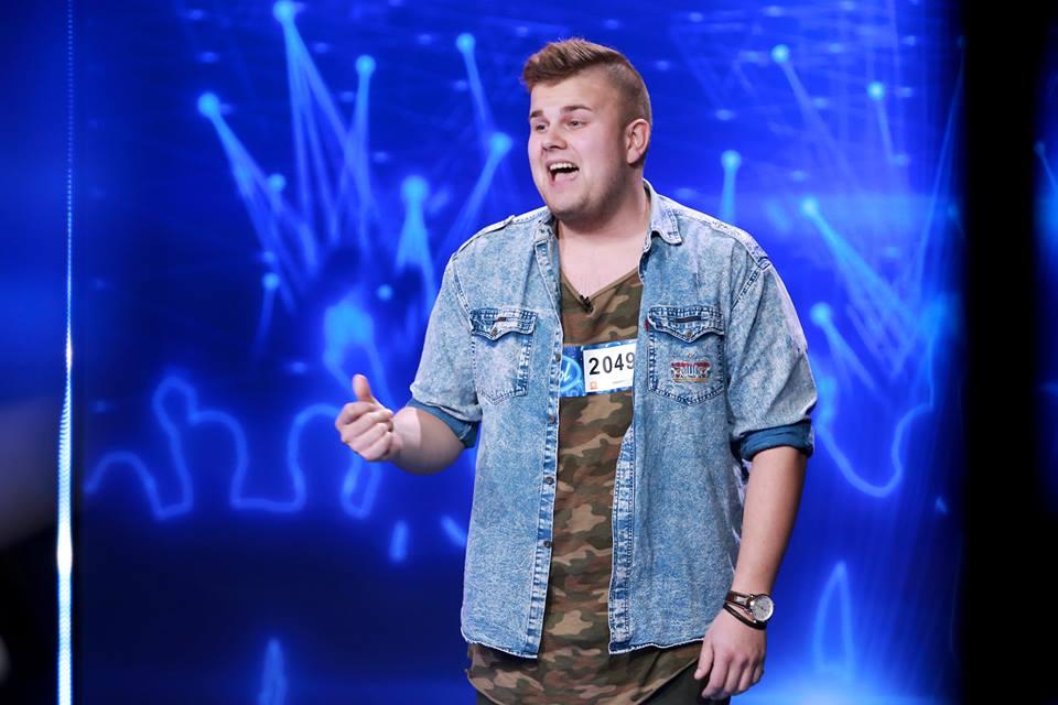 Maciej Mazur przeszedł do kolejnego etapu w programie Idol!