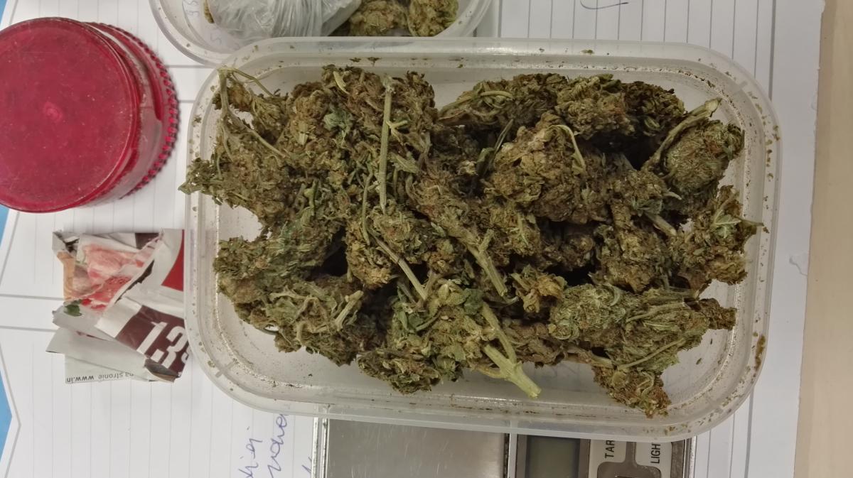 21-latek zatrzymany z marihuaną. Miał jej ponad 170 gramów