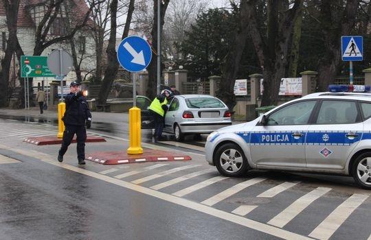 Potrącił kobietę na pasach