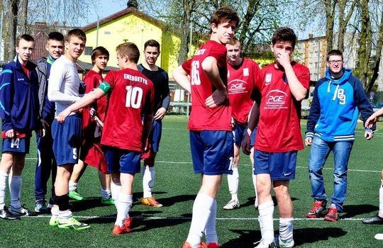 Strata juniorów powiększyła się