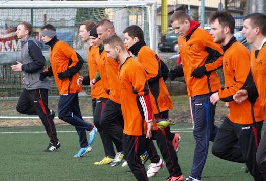 Odrzanka wciąż w gazie. Grot na razie bez bramki
