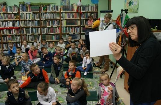 Wesoło w gryfińskiej bibliotece