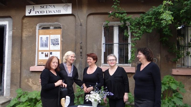 Okno oddziela nas od świata