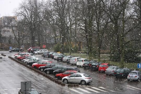 Idą święta, pada śnieg