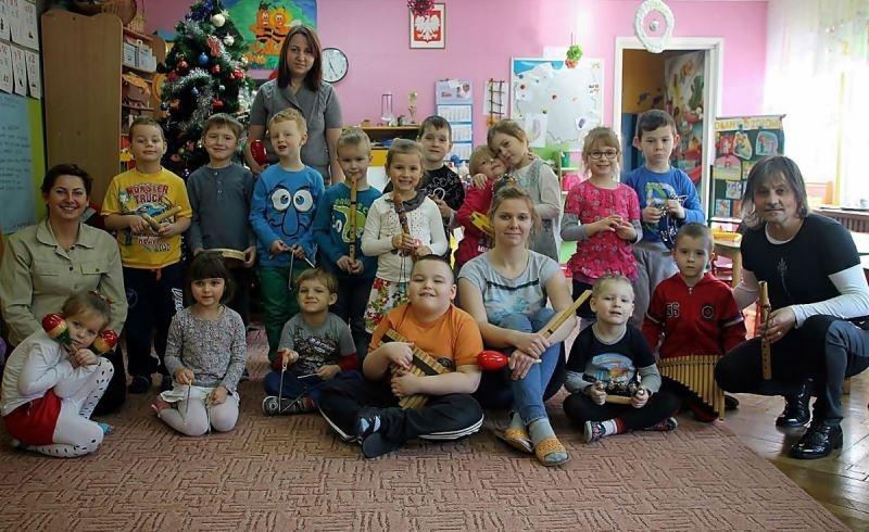 Gryfińskie przedszkolaki poznały muzykę  andyjską