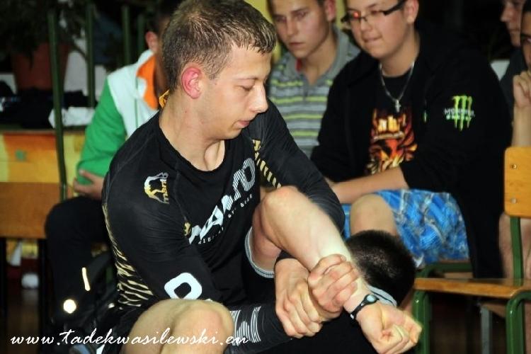 Lekcja MMA w szkole