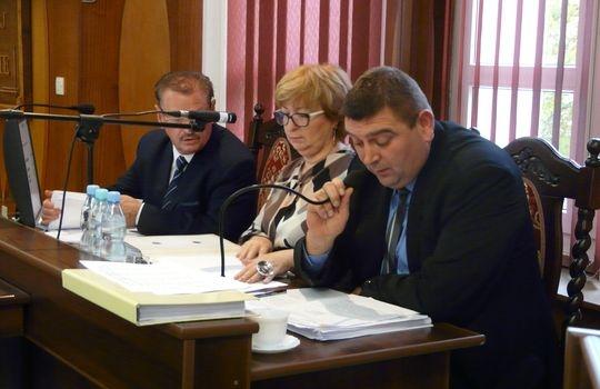 Usunęli jeden punkt z porządku obrad