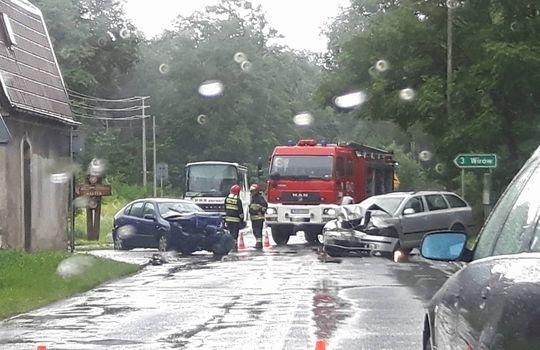 Dwa auta zderzyły się w Wełtyniu