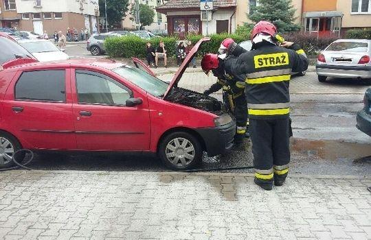 Pożar auta na ul. Kościelnej