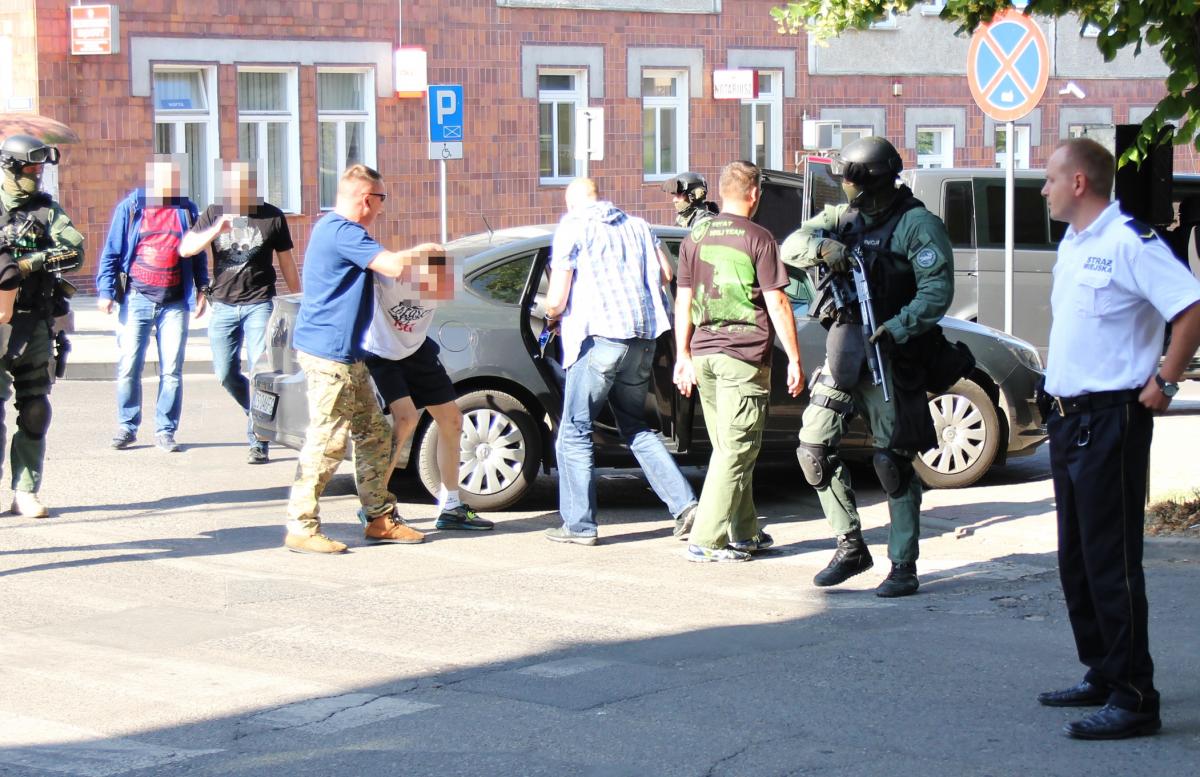Antyterroryści strzelali pod urzędem. To nie były ćwiczenia!