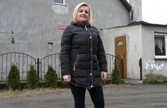 Przy głównej trzęsienie ziemi, przy bocznych kurz