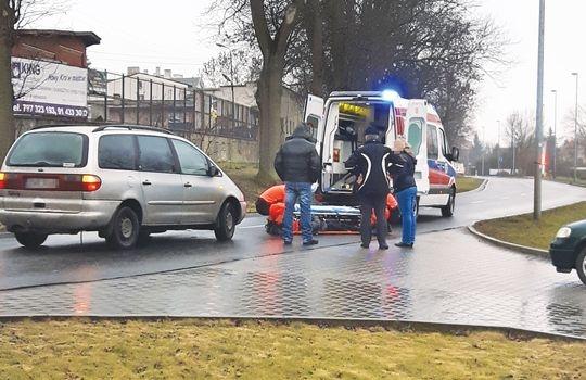 Pijany wtargnął na jezdnię, został potrącony