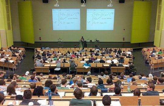 Pomoc finansowa dla niepełnosprawnych studentów