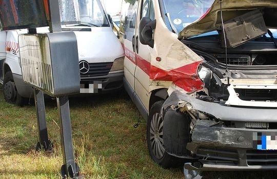 Na ul. Pomorskiej zderzyły się dwa samochody