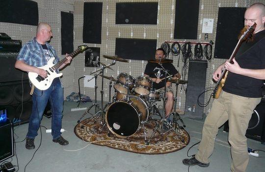 Hard rockowcy szukają wokalisty