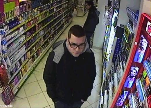 Złodzieje uwiecznieni na monitoringu
