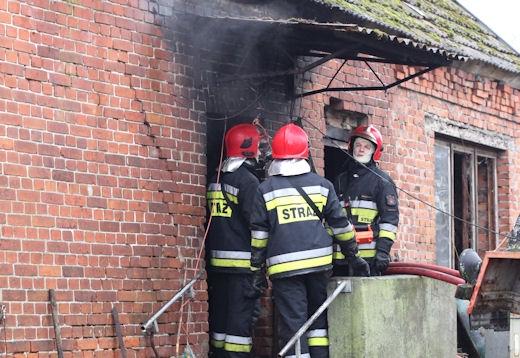 Pożar w Wełtyniu. Dwie osoby nie żyją