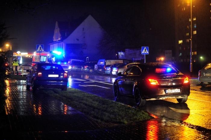 Kobieta potrącona na pasach