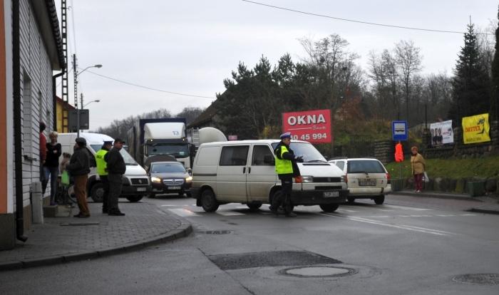 Wypadek w Czepinie. Bus potrącił 81-letnią kobietę