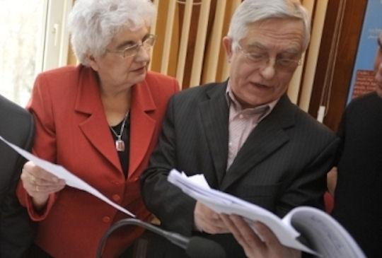 Opozycja komentuje przerwanie sesji