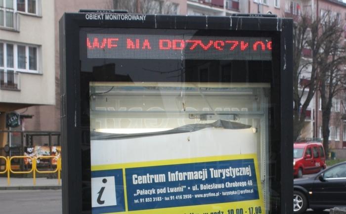 Bardziej szpeci niż zdobi