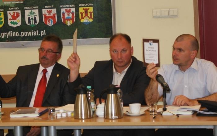 Sesja powiatowa. Podajemy termin i porządek obrad
