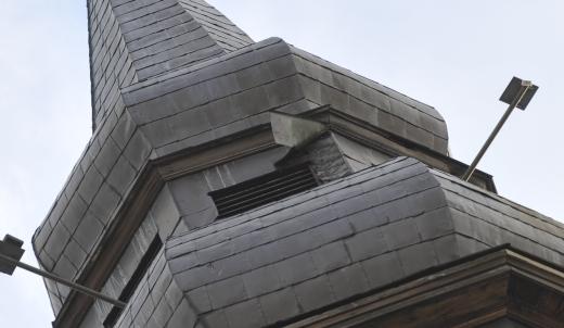 Uważajcie: Pod kościołem niebezpiecznie
