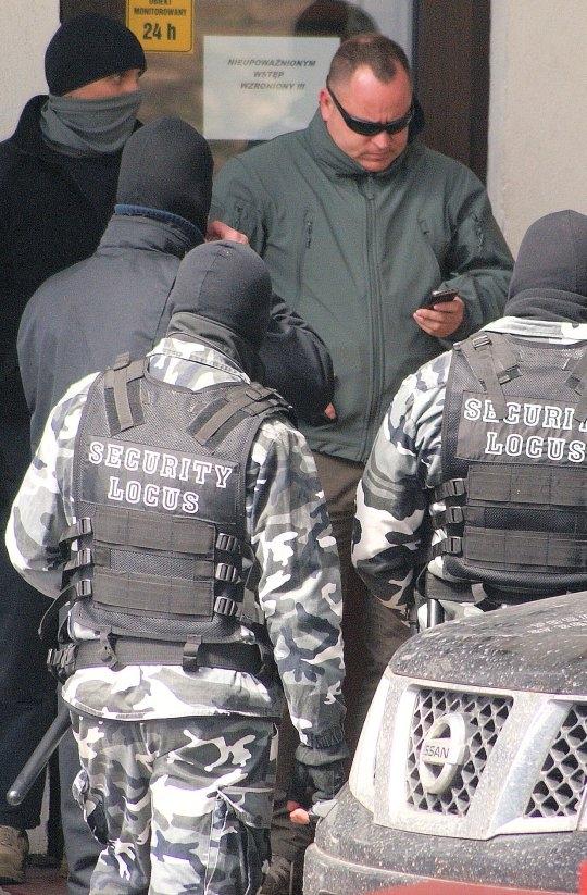 Właściciel Apeximu zamordowany! Stacje przy granicy zamknięte
