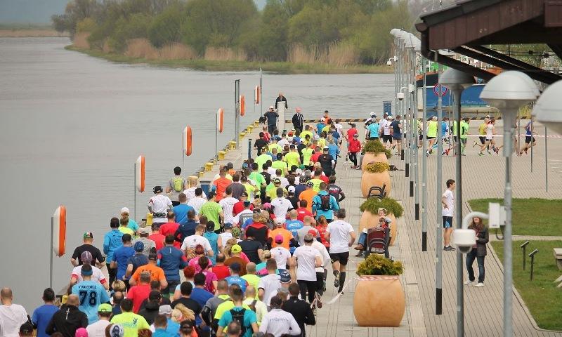 Koncerty za nami. Czas na wydarzenia patriotyczno-sportowe [ROZKŁAD JAZDY]