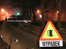 Śmiertelny wypadek drogowy. Kierowca wjechał w drzewo
