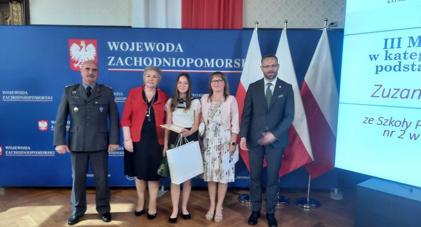Zuzanna Olek z SP2 Gryfino laureatką informatycznego konkursu